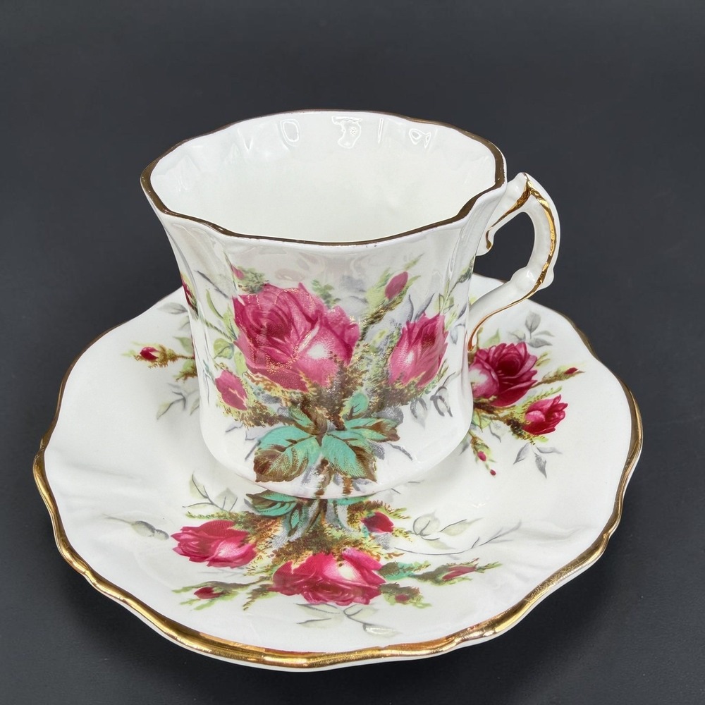 Hammersley Victorian Rose Fine Bone China Teacup Saucer Set Gold Gilt England